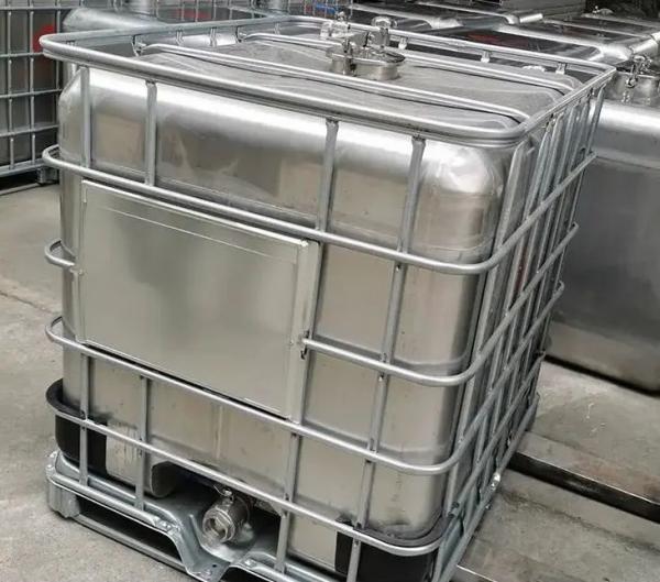 出口危险货物包装容器有什么要求和尺度？