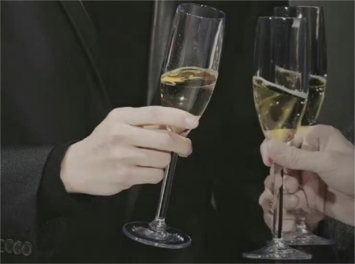 进出口含酒精饮料报关应该若何归类？